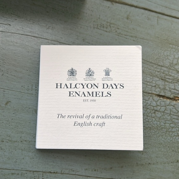 Halcyon Days I Work Hard So My Dogs Enamel Box - Picture 12 of 15